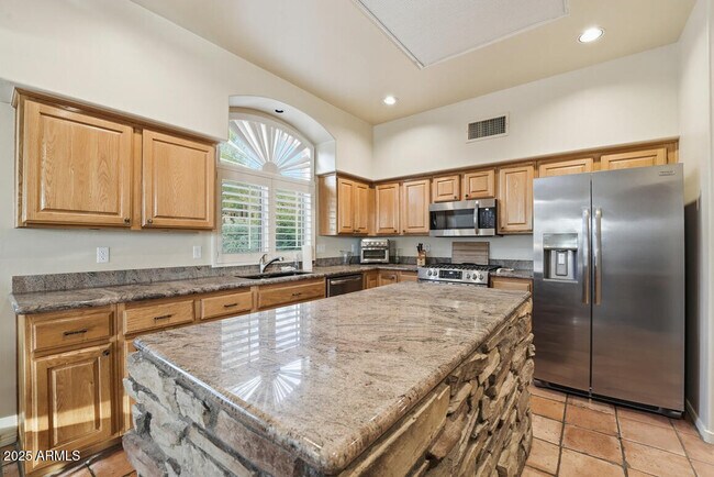 Building Photo - 12202 N 138th St