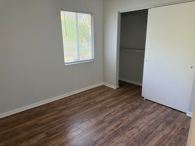 Building Photo - 1240 SW 73rd Ave