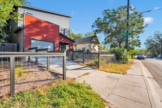 Building Photo - Modern Comfort Minutes from Downtown