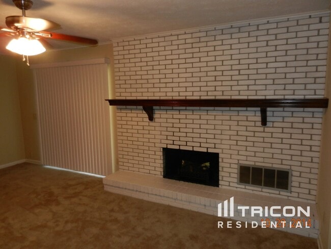 Building Photo - 10769 High Ridge Rd