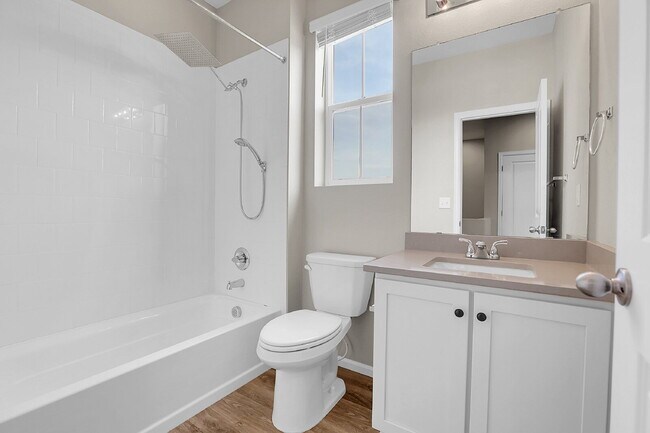Building Photo - $2,600.00, 3 bedroom, 2.5 bathroom located...