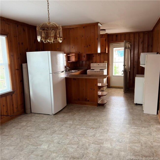 Building Photo - 5340 S Sumac Cir