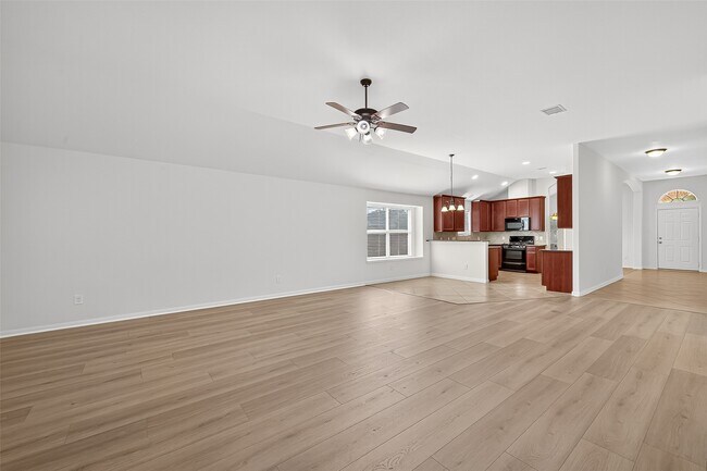 Building Photo - 22202 Thresher Ct