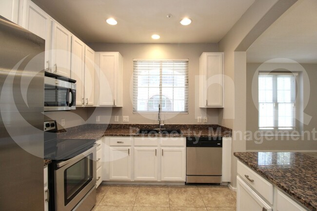 Building Photo - 4769 E Thunderheart Trail