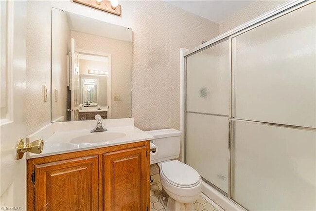 Building Photo - Earn Wealth While Leasing - Like a Homeown...