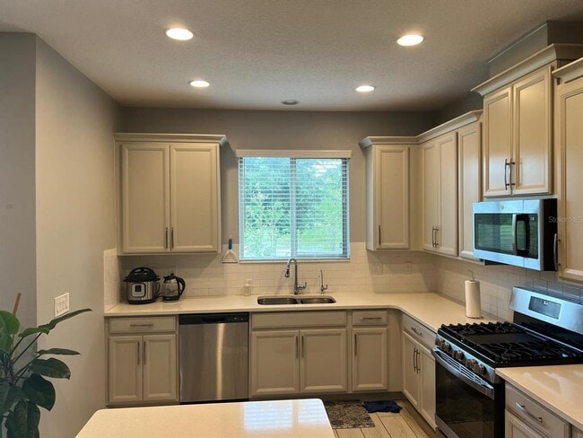 Building Photo - 393 Evertree Loop