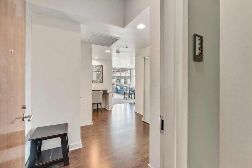 Building Photo - 1431 Curtis Street