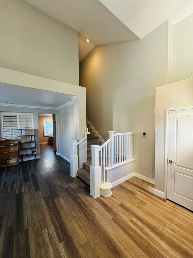 Building Photo - Two Story Brea Home in Desirable Neighborhood