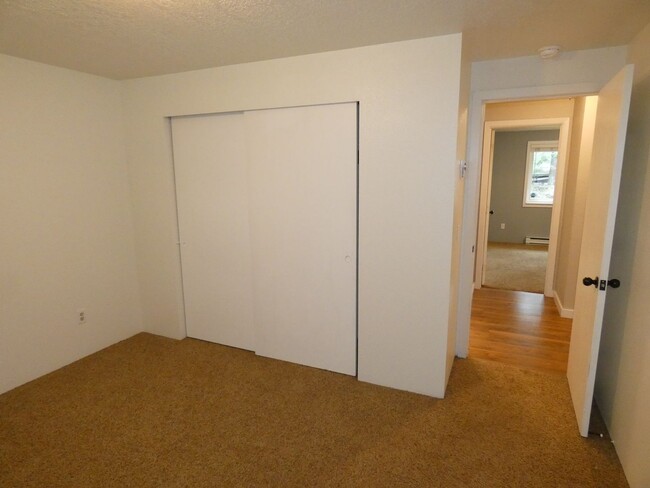 Building Photo - APPLICATION PENDING - West Side Wonderful!