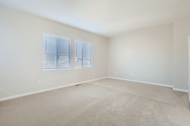 Building Photo - Amazing 4BR, 3BTH in Highlands Ranch