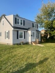 Close Up-Front View - 3130 32nd St SE