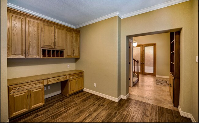 Building Photo - 217 Mecca Dr