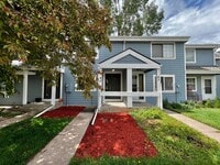 Building Photo - Charming 2 Bed 1.5 Bath Townhome in West Fort Collins!