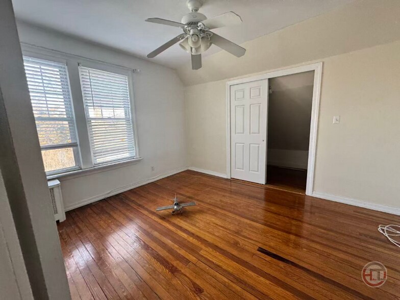 Building Photo - 1119 Stadium Ave