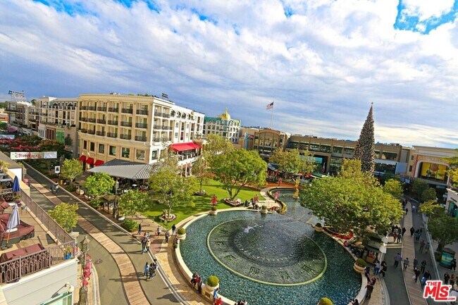 Building Photo - 589 Americana Way