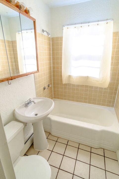 Building Photo - 2 bedroom in Billings MT 59102