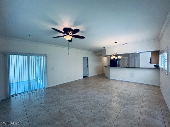Building Photo - 12101 Santaluz Dr