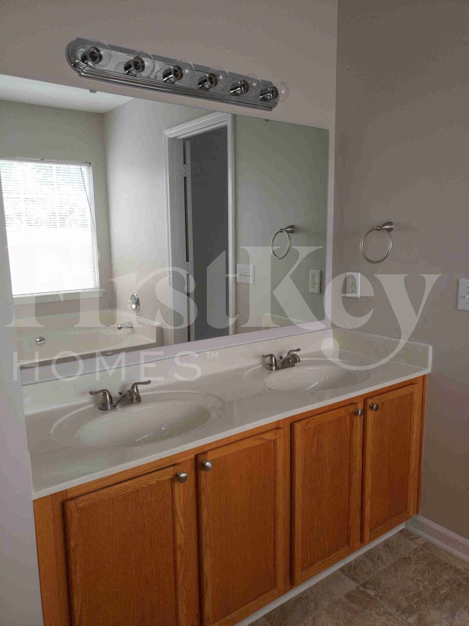 Building Photo - 3760 Thornaby Cir