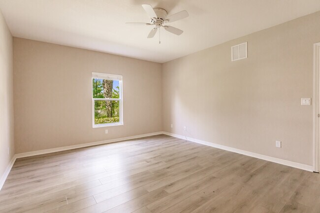 Building Photo - 27470 Palmesta Circle