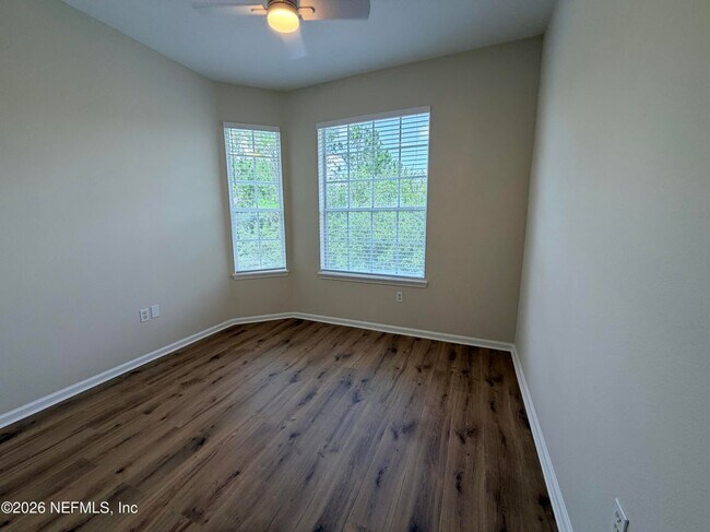 Building Photo - 7990 Baymeadows Rd E
