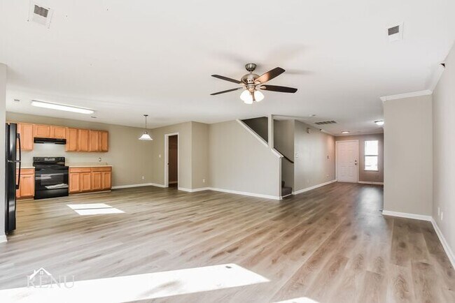Building Photo - 132 Lockport Dr