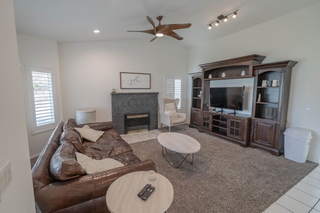 Building Photo - Fully Furnished 3 Bedroom Home for Rent in...