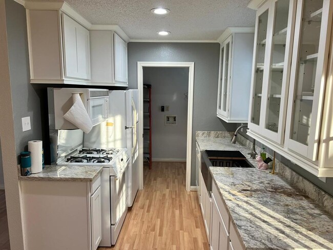 Building Photo - 4318 FM 1462