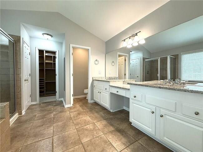 Building Photo - 1310 Rosewood Dr