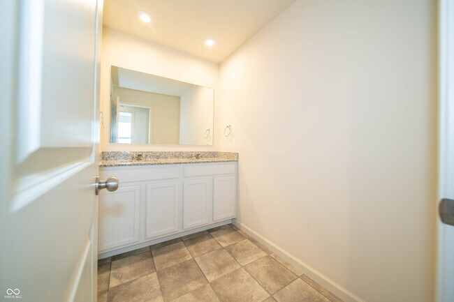 Building Photo - 14158 Bay Willow Dr