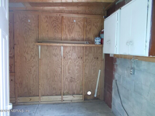 Building Photo - 5730 Cruz Rd