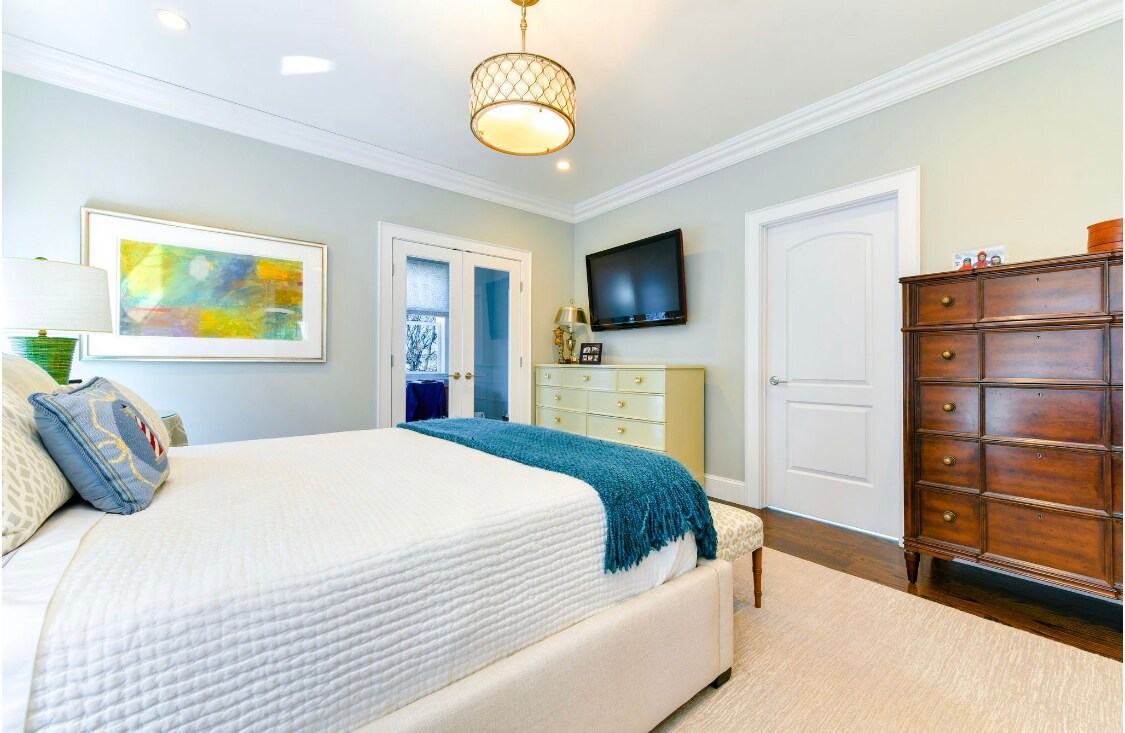 Master bedroom - 846 E Broadway