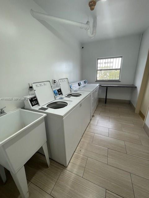 Building Photo - 1455 N Treasure Dr