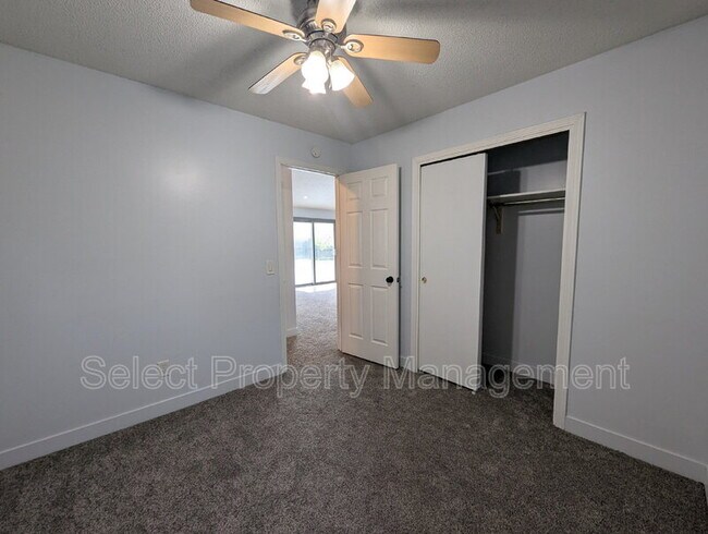 Building Photo - 7812 Brookfield Dr
