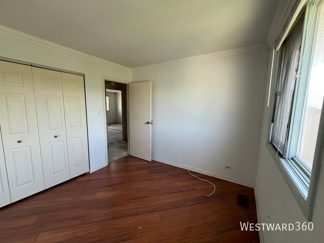 Building Photo - 1185 Leicester Ct