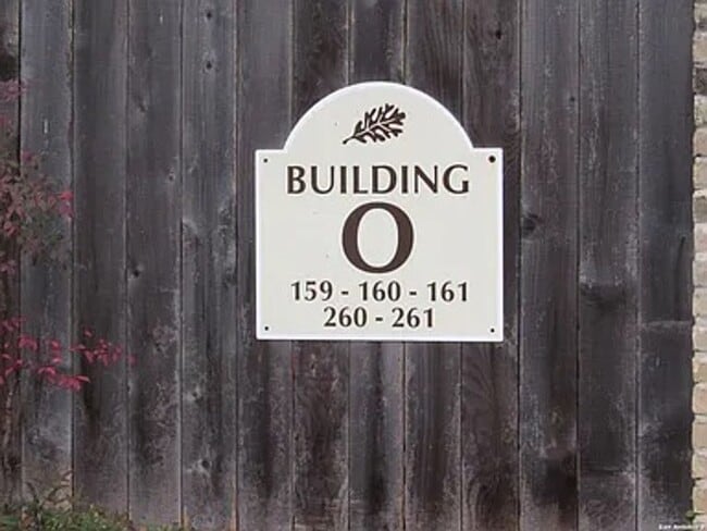 Building Photo - 2300 Nacogdoches Rd