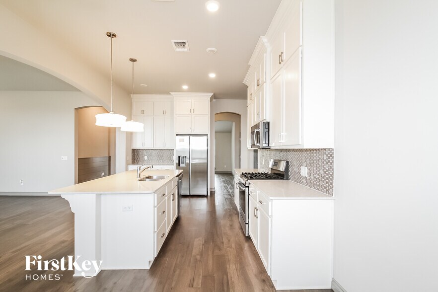 Building Photo - 1628 SW 159th St
