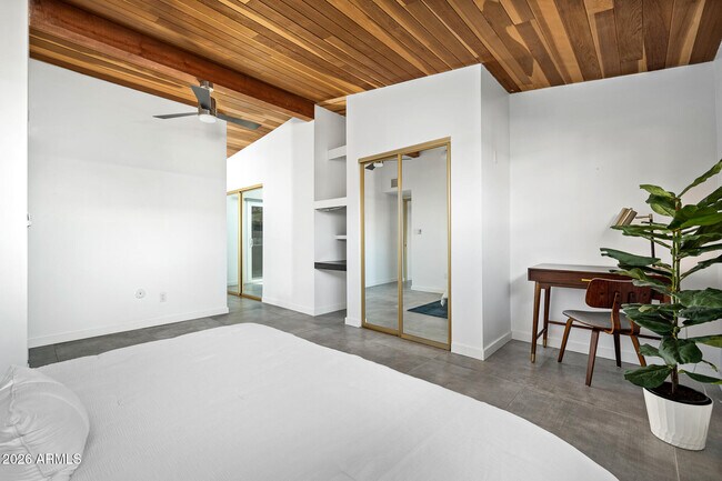 Building Photo - 2649 N 68th St