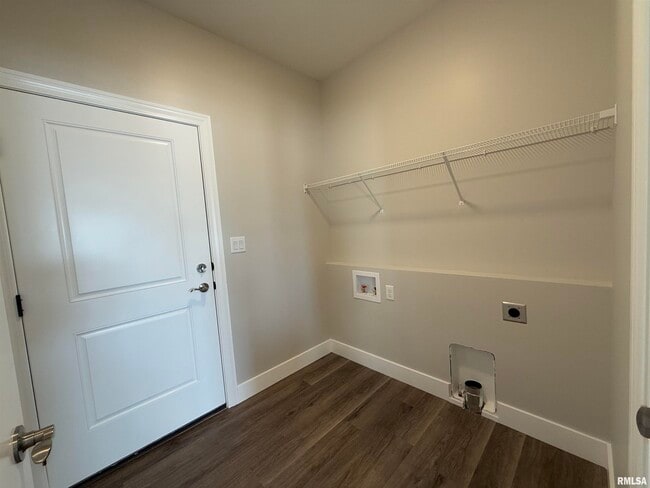 Building Photo - 1605 Blenheim Dr