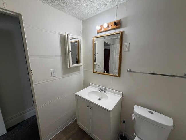 Building Photo - 1723 N 11th St