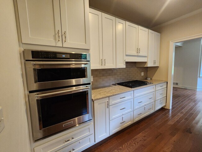 Building Photo - Executive Rental in Lake Redwine Community, 4 Bedrooms and 2.5 Baths 2 Car Garage - Newnan, GA
