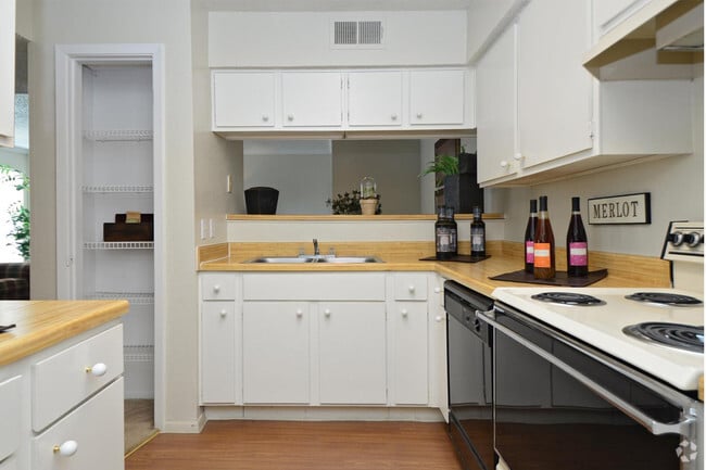 Interior Photo - Barrow