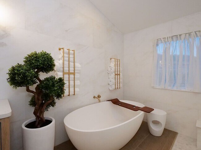 Building Photo - 32551 Seacliff Dr