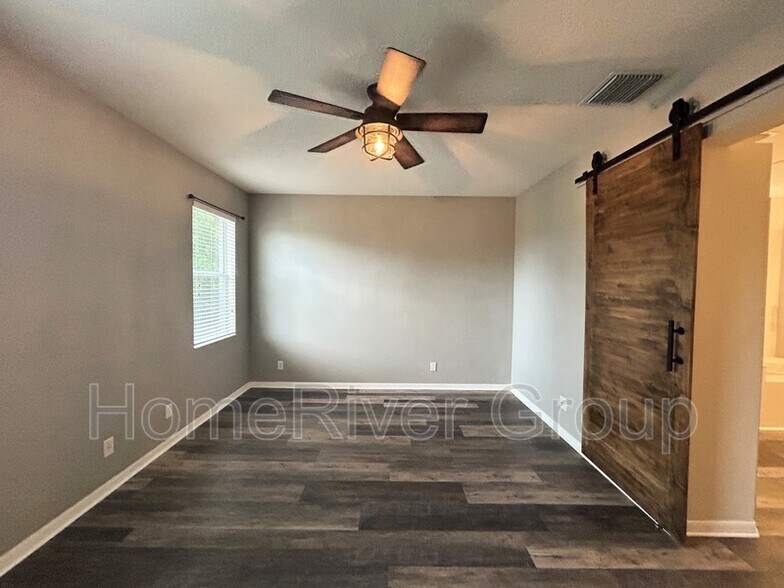 Building Photo - 5221 Clover Mist Dr