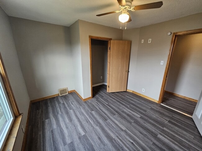 Building Photo - 11600 Beulah Ave