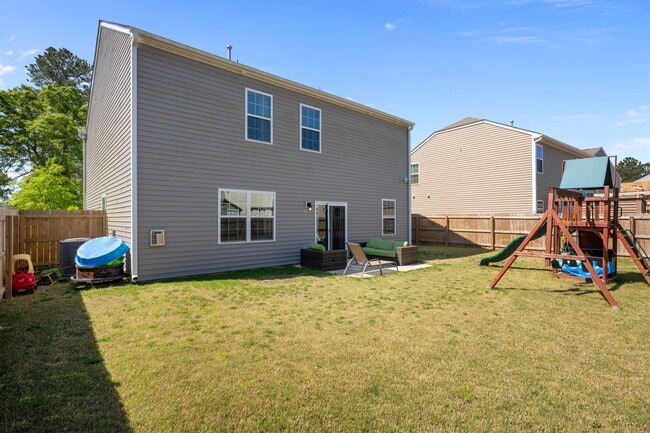 Building Photo - 1009 Chiles Dr