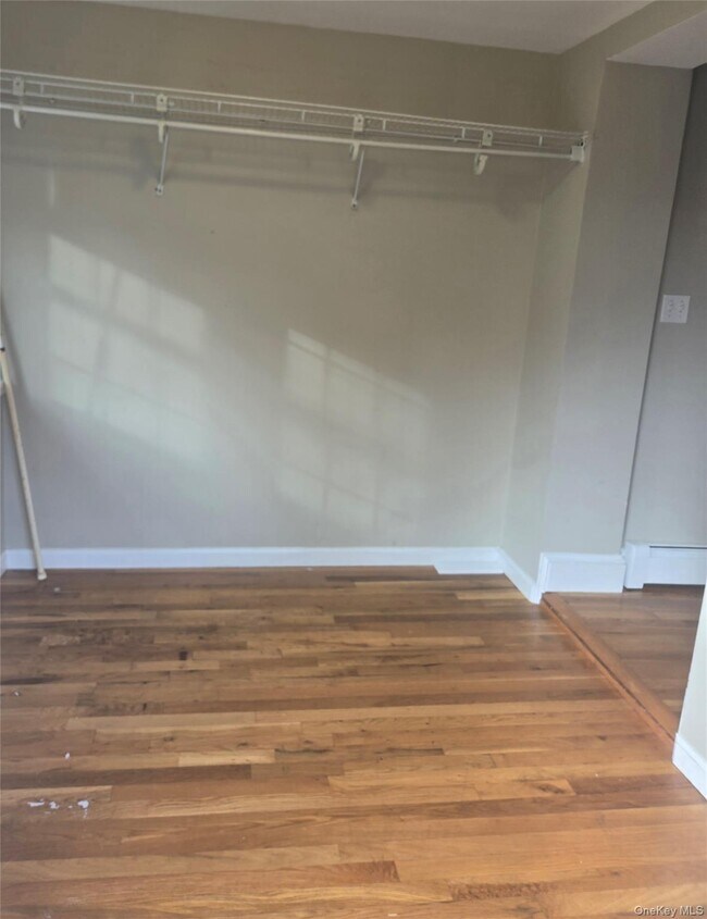 Building Photo - 2097 Saw Mill River Rd