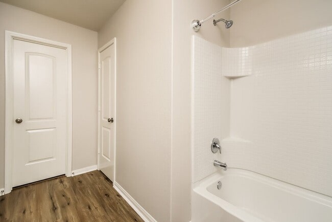 Building Photo - 2022 Sweet Lilac Dr