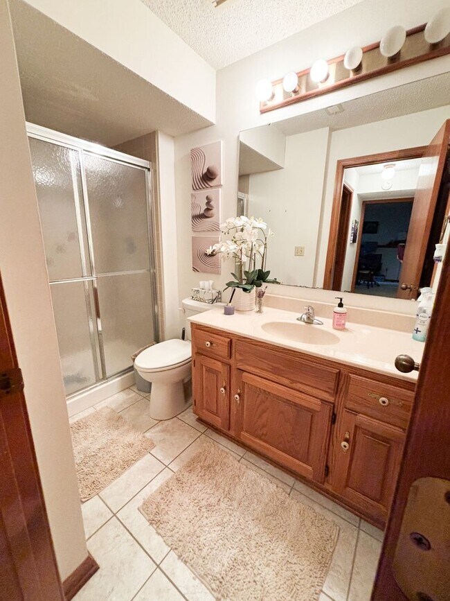 Building Photo - Italian Estates Property Management