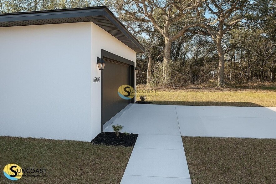 Building Photo - 16837 SW 47th Court Rd