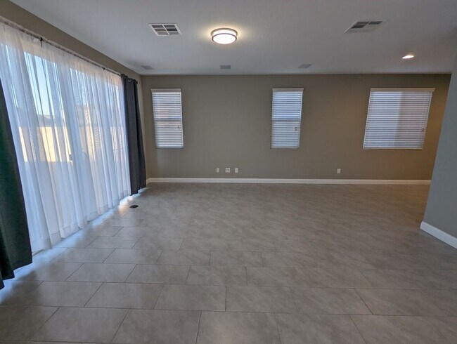 Building Photo - 6448 Earl Pike Ct